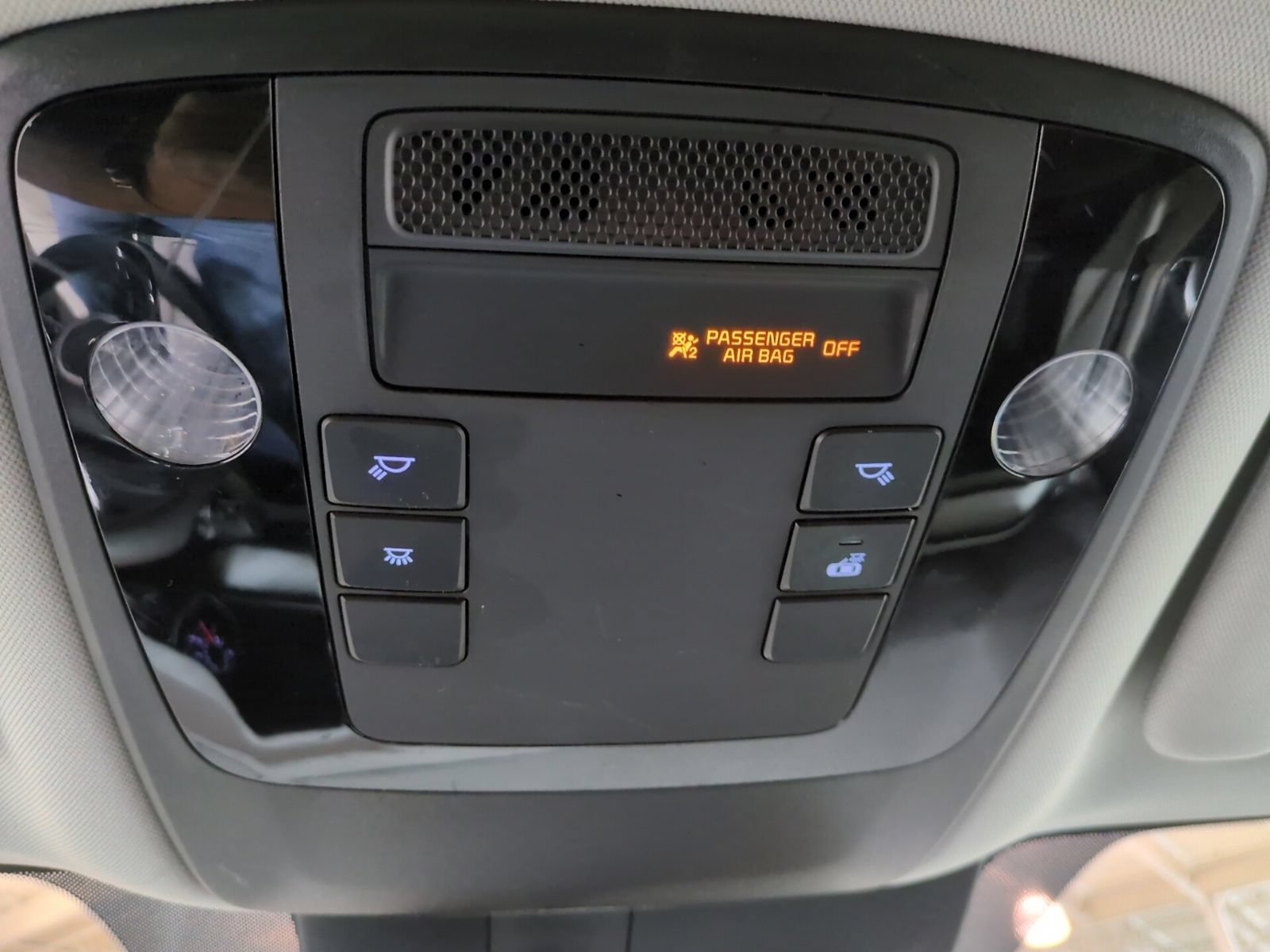 Certified 2024 Kia Carnival LX FWD image 27