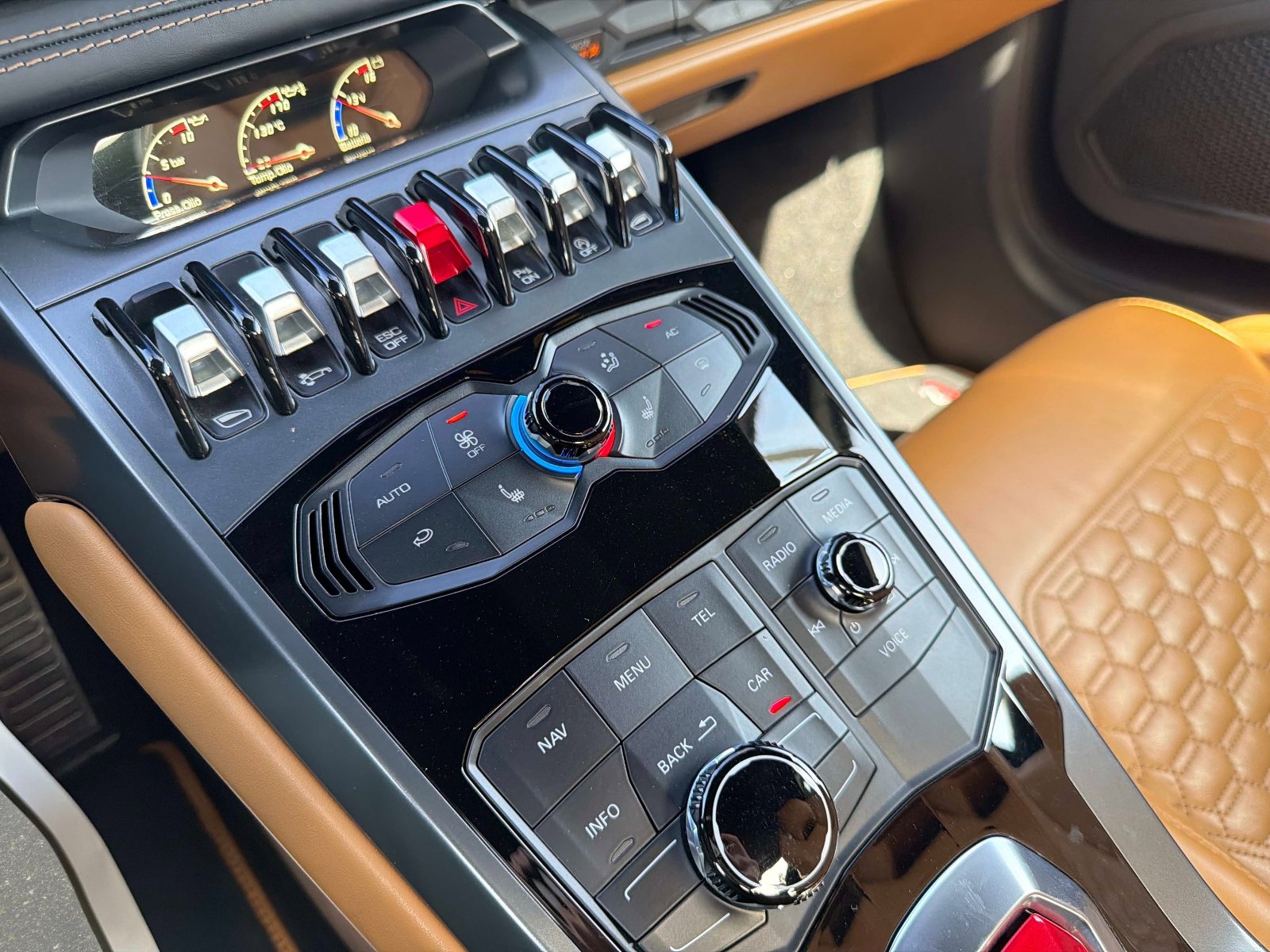 Used 2018 Lamborghini Huracan LP 580-2 image 35