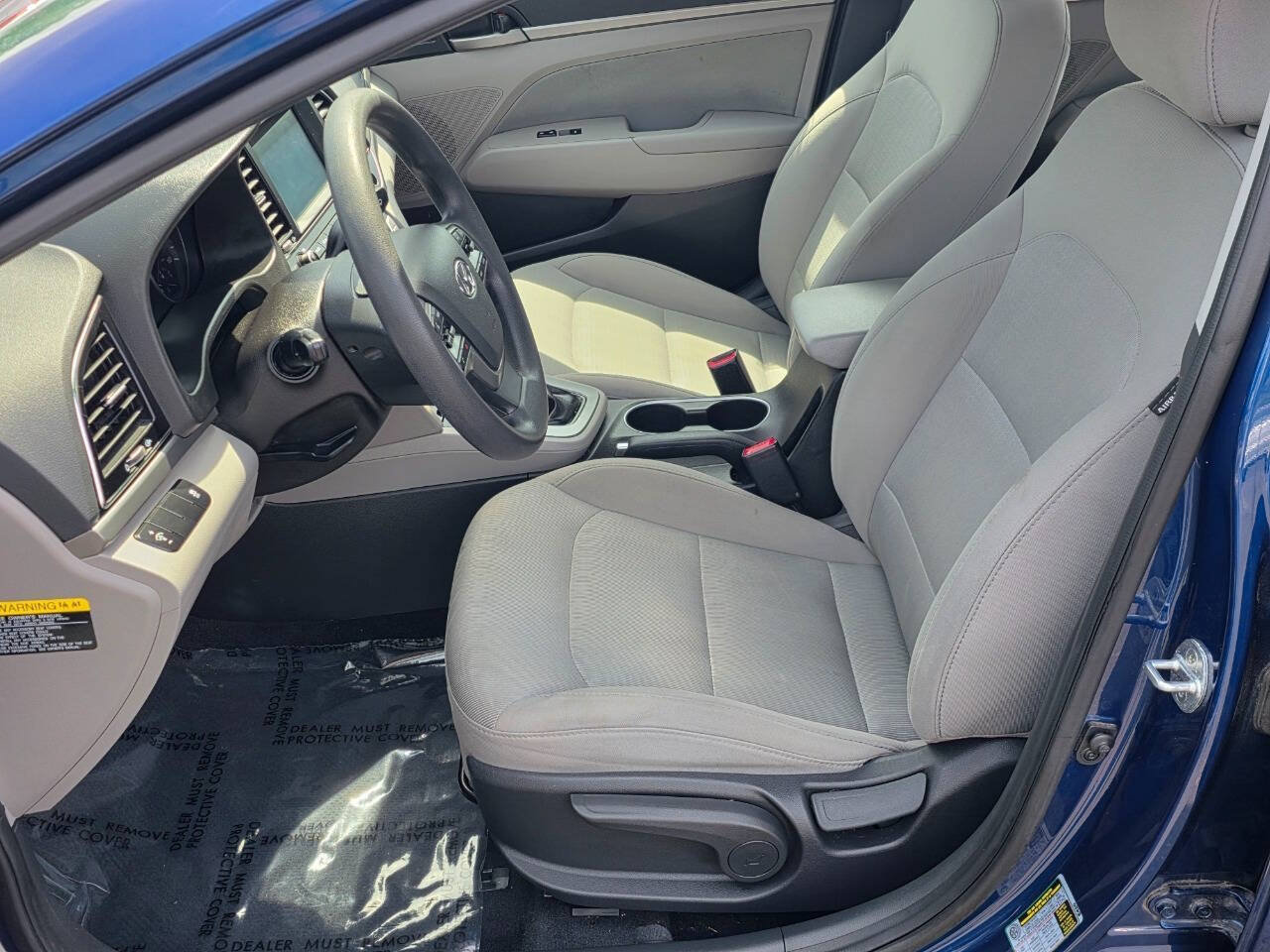 Used 2017 Hyundai Elantra SE FWD image 9
