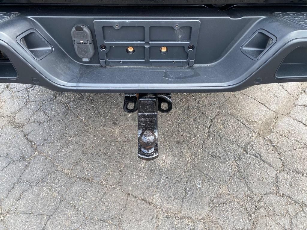 Used 2020 Jeep Gladiator Overland w/ Dual Top Group AWD/4WD image 5