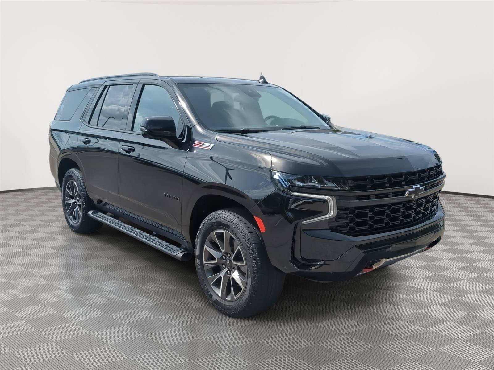Used 2024 Chevrolet Tahoe Z71 w/ Luxury Package AWD/4WD image 7