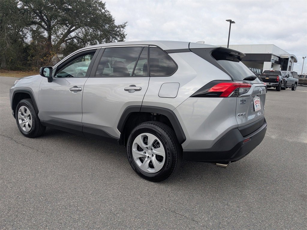 Used 2023 Toyota RAV4 LE image 6