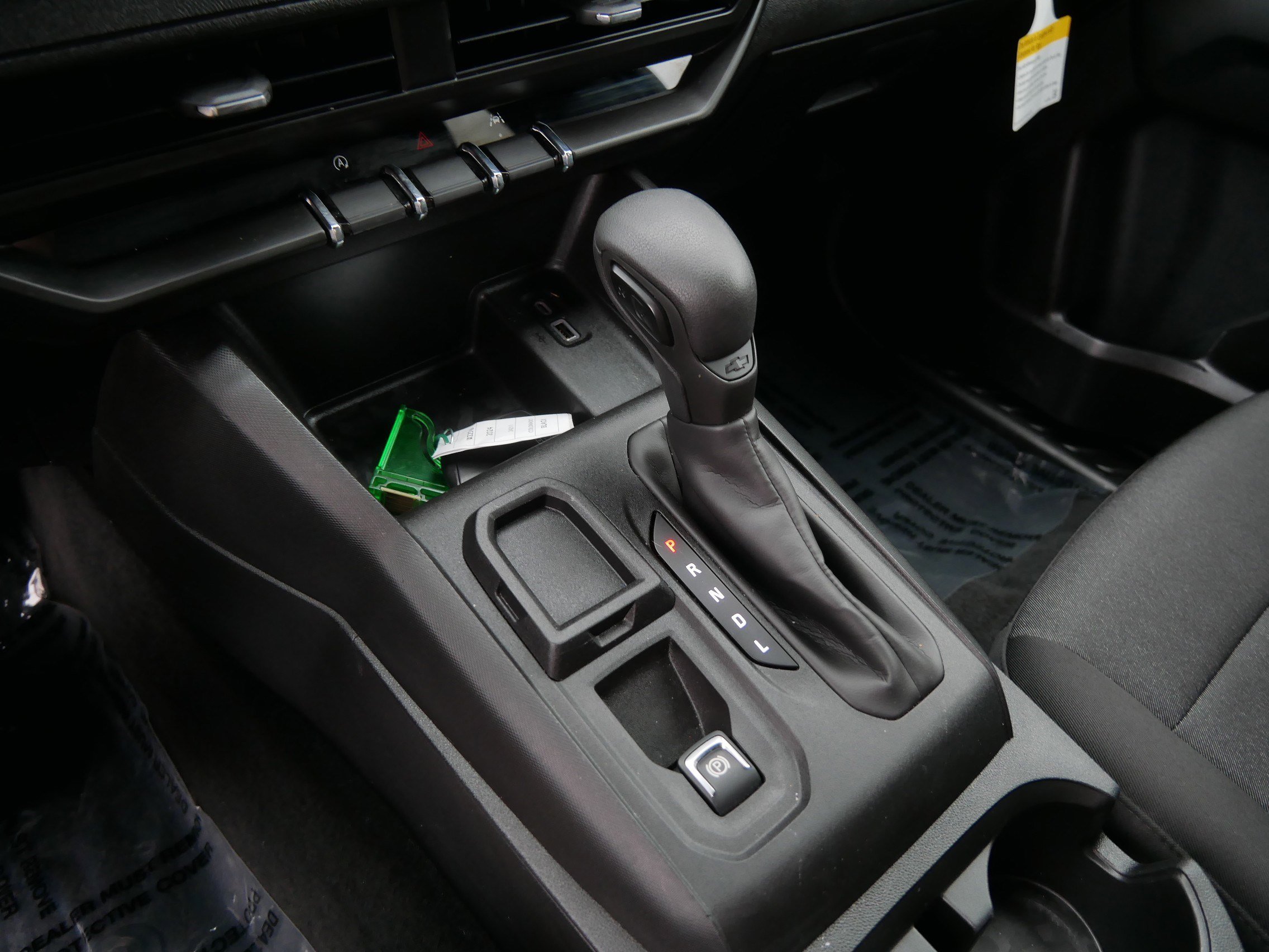 Used 2024 Chevrolet Colorado W/T image 24