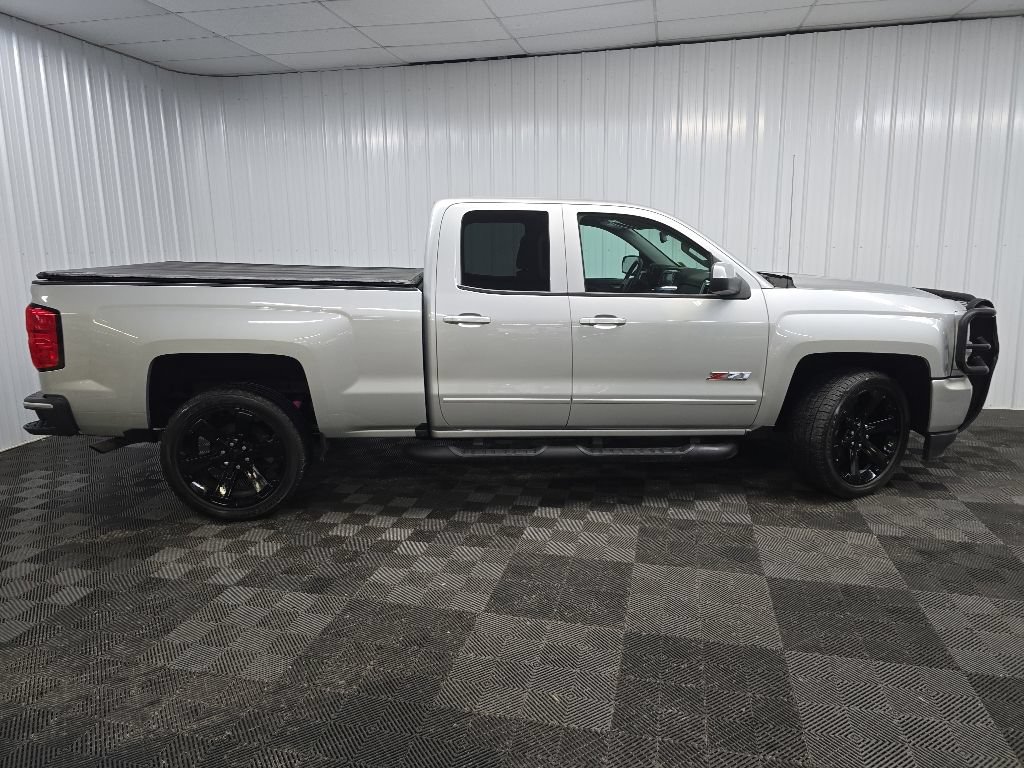 Used 2017 Chevrolet Silverado 1500 LT w/ Rally 2 Edition AWD/4WD image 2