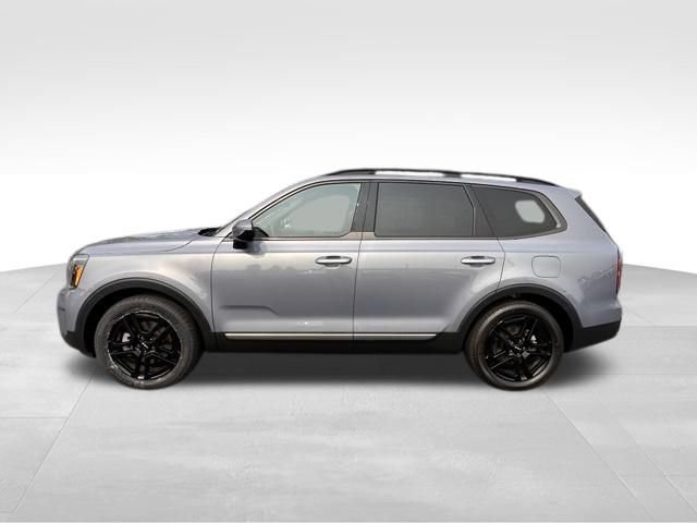 Used 2023 Kia Telluride SX X-Line AWD/4WD image 3