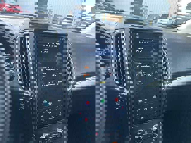 Used 2022 Ford Edge SEL w/ Convenience Package image 19