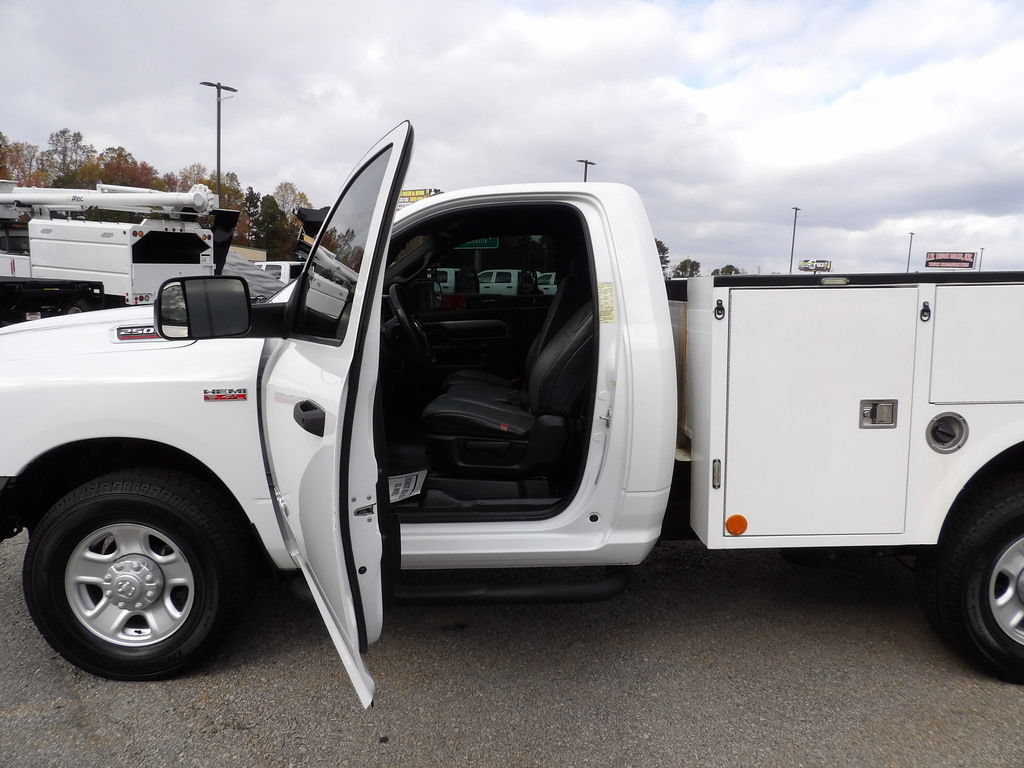 Used 2022 RAM 2500 Tradesman RWD image 13