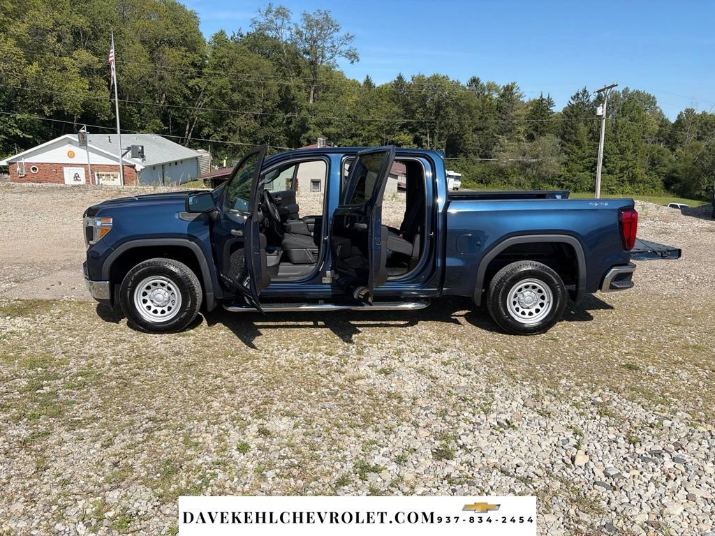 Used 2020 GMC Sierra 1500 4x4 Crew Cab w/ Sierra Value Package image 25