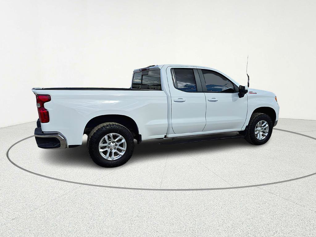 Used 2022 Chevrolet Silverado 1500 LT w/ Z71 Off-Road Package image 7