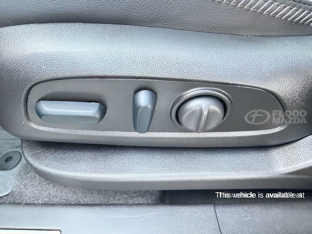 Used 2024 GMC Terrain Denali w/ Denali Premium Package image 6