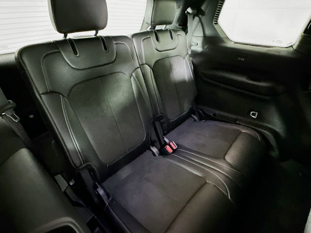 Certified 2024 Jeep Grand Cherokee L Altitude image 39