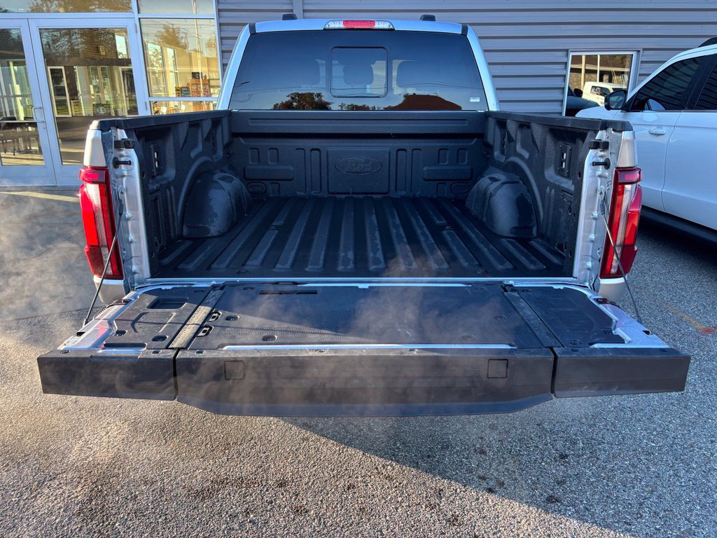 Used 2025 Ford F150 Lariat w/ Equipment Group 502A High AWD/4WD image 9