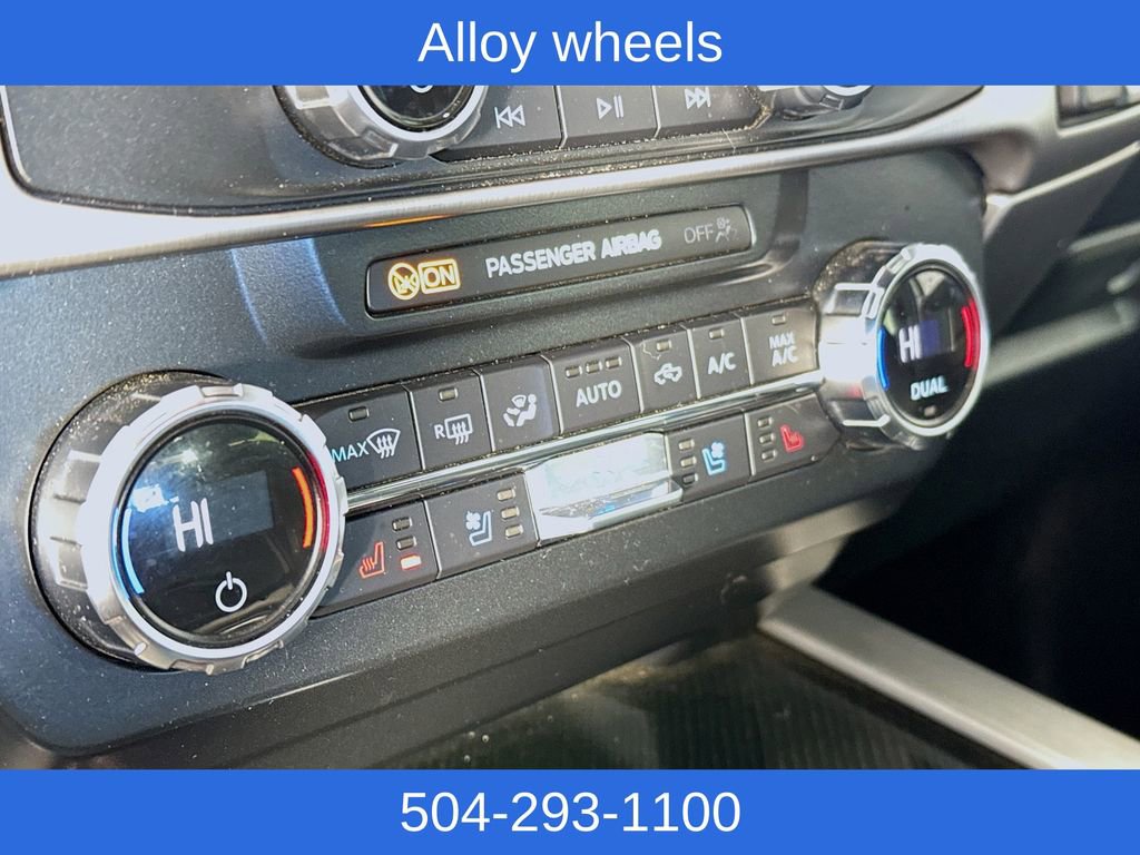 Used 2022 Ford F450 Platinum w/ FX4 Off-Road Package image 16