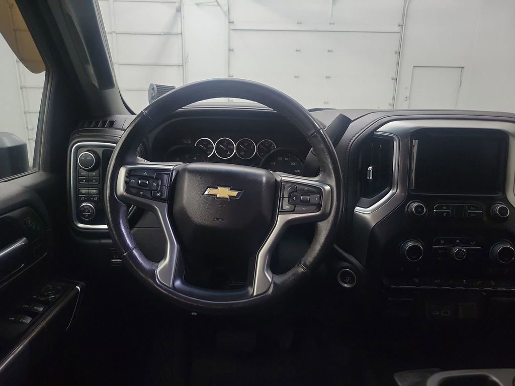 Used 2023 Chevrolet Silverado 3500 LTZ image 25