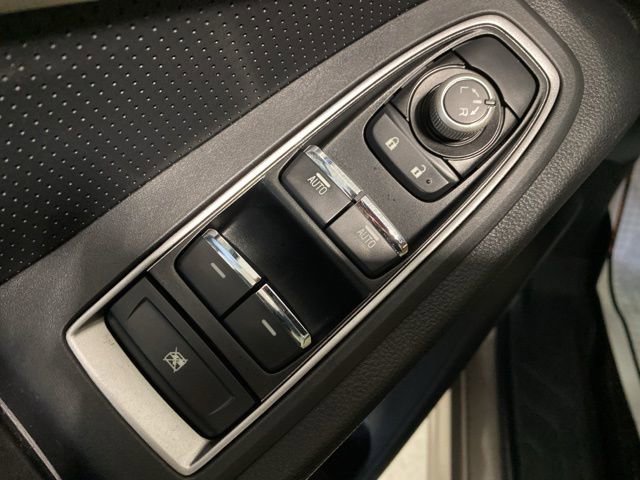 Used 2022 Subaru Ascent Limited w/ Technology Package image 11