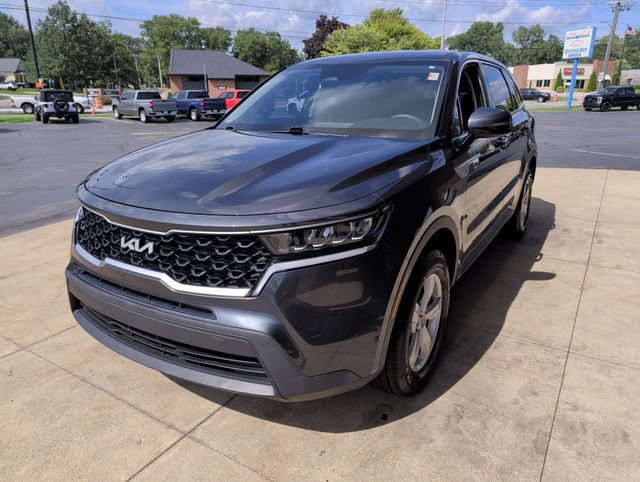 Used 2022 Kia Sorento LX AWD/4WD image 3