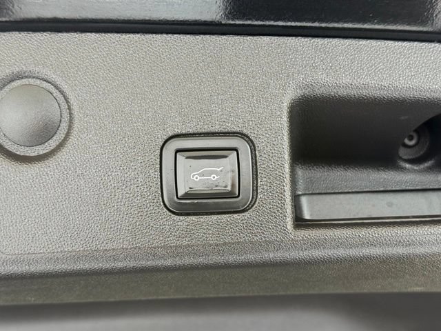 Used 2024 Chevrolet Equinox LT AWD/4WD image 5