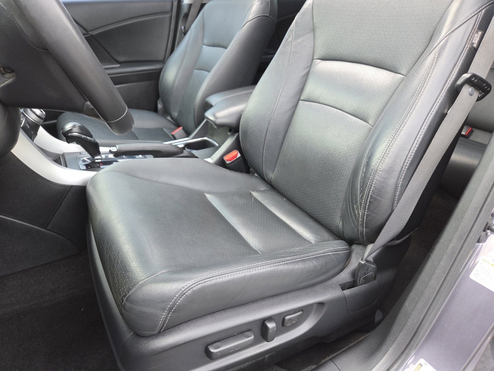 Used 2014 Honda Accord EX-L image 24