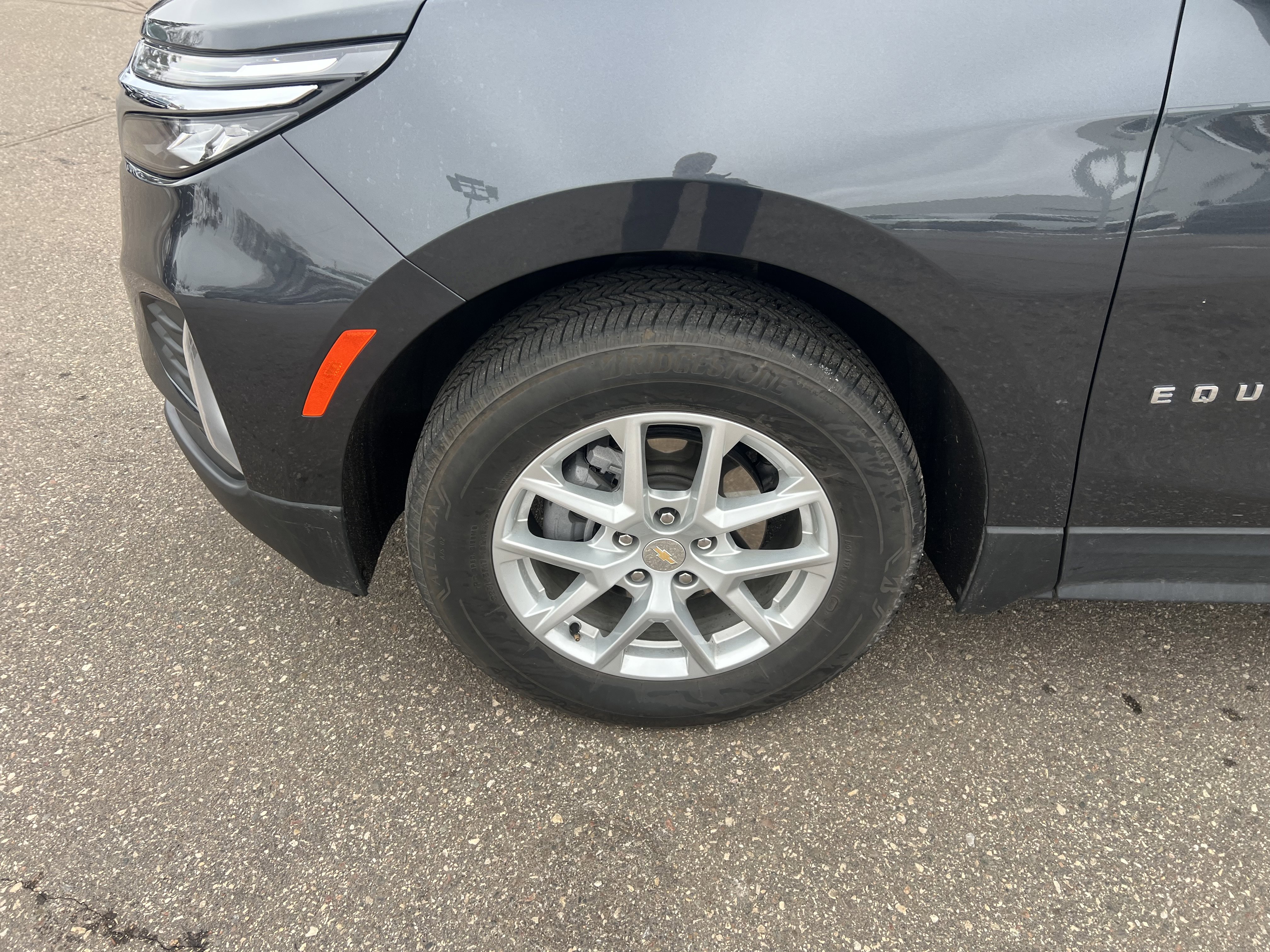 Used 2023 Chevrolet Equinox LT w/ LPO, Floor Liner Package image 6