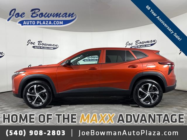 Used 2024 Chevrolet Trax RS w/ Sunroof Package FWD 360° Tour