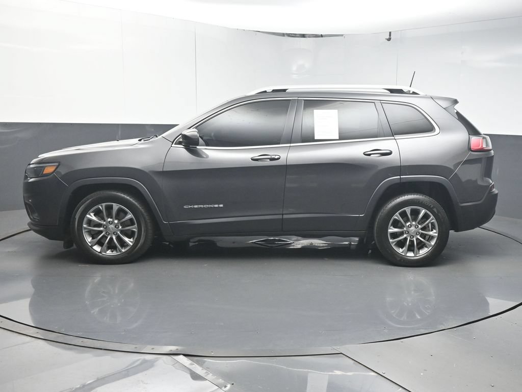 Used 2019 Jeep Cherokee Latitude Plus w/ Comfort/Convenience Group FWD image 5