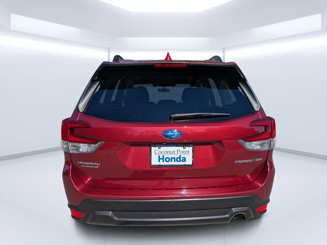 Used 2020 Subaru Forester Premium image 2