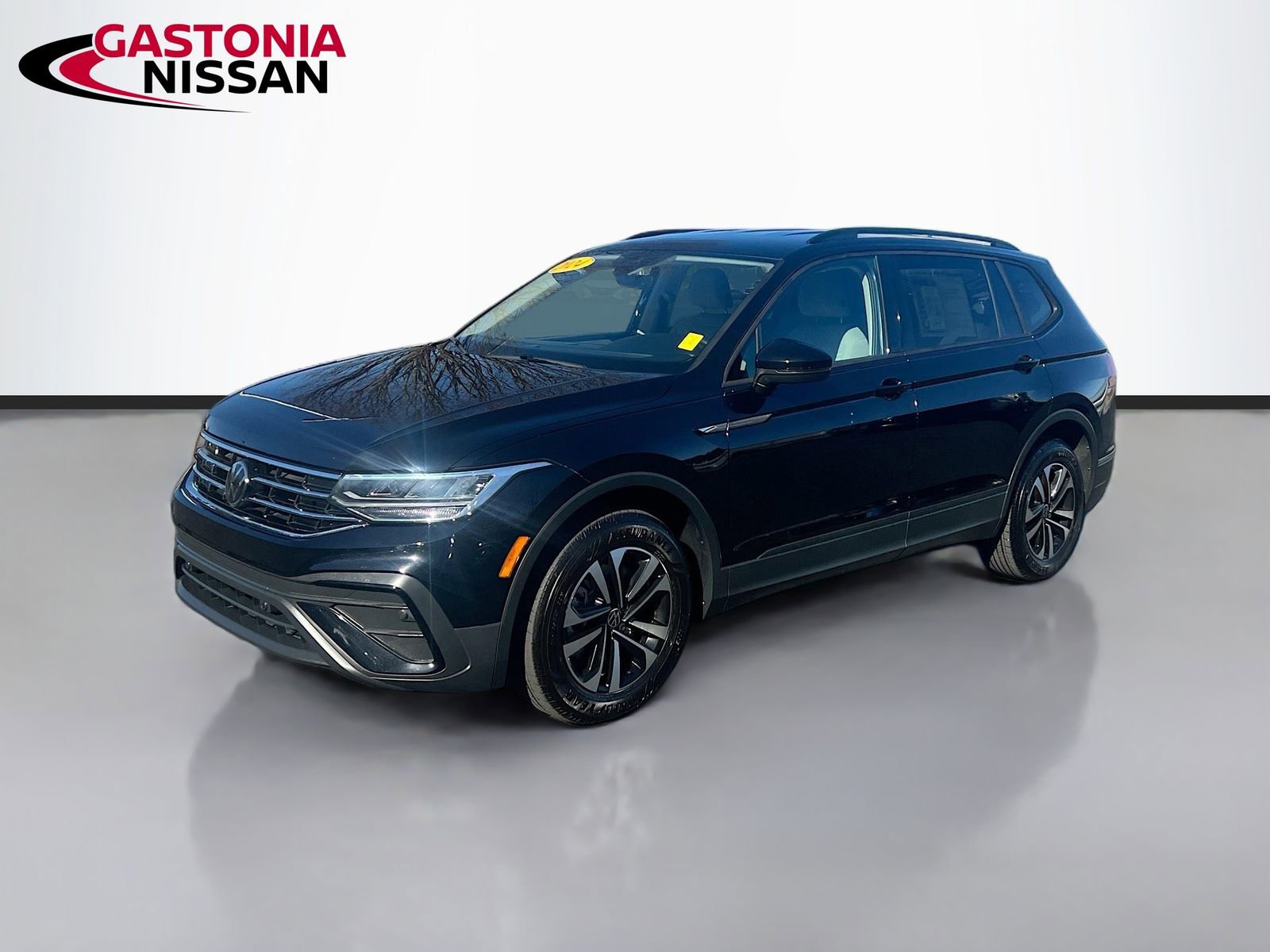 Used 2024 Volkswagen Tiguan S video 3
