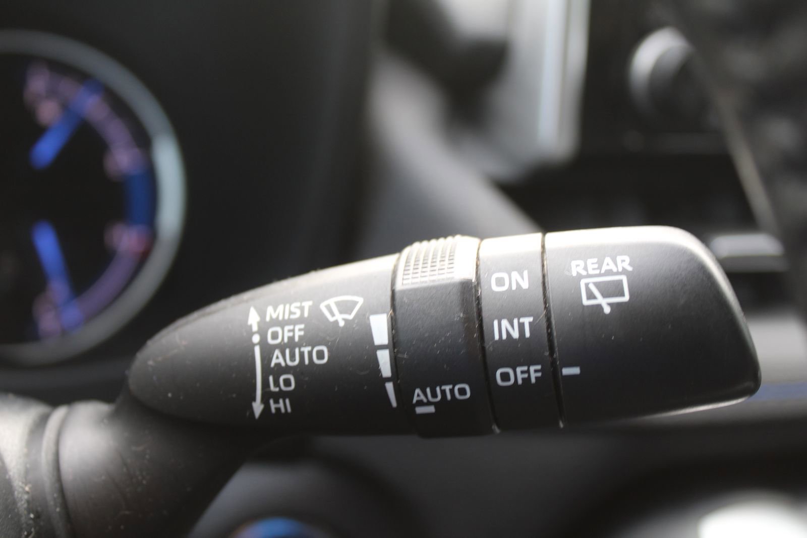 Used 2019 Toyota RAV4 XSE w/ XSE Weather Package image 33