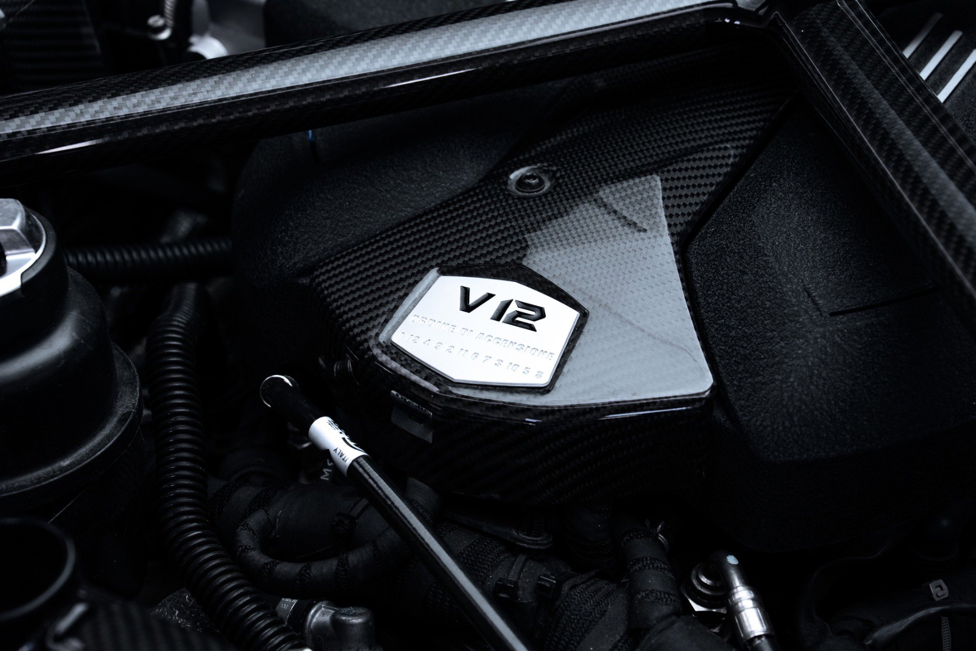 Used 2017 Lamborghini Aventador S image 48