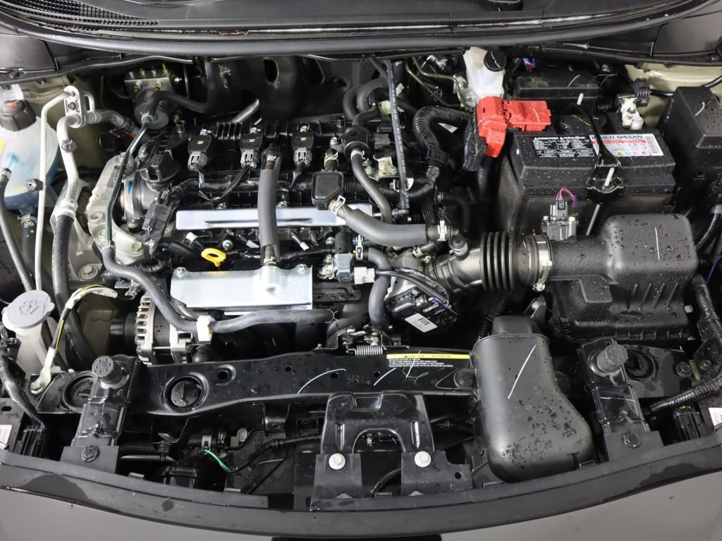 Certified 2025 Nissan Versa SR w/ Trunk Package image 30