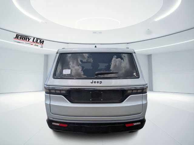 New 2026 Jeep Grand Wagoneer 2WD w/ 8-Passenger Seating Package image 4