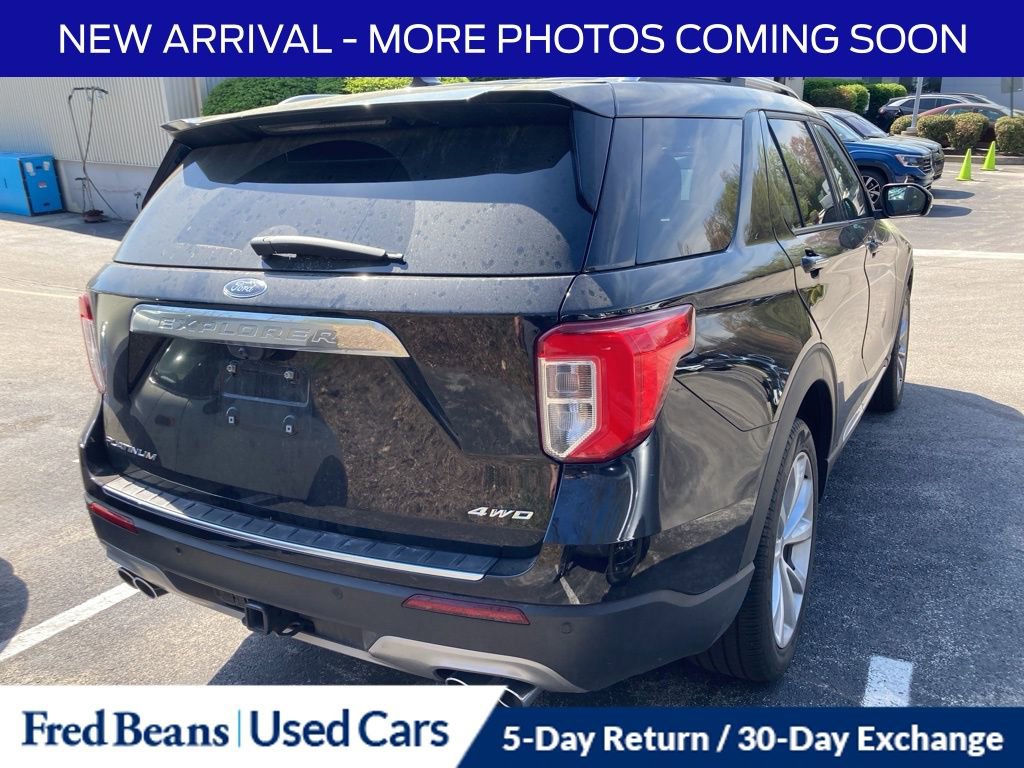 Used 2023 Ford Explorer Platinum w/ Premium Technology Package image 6