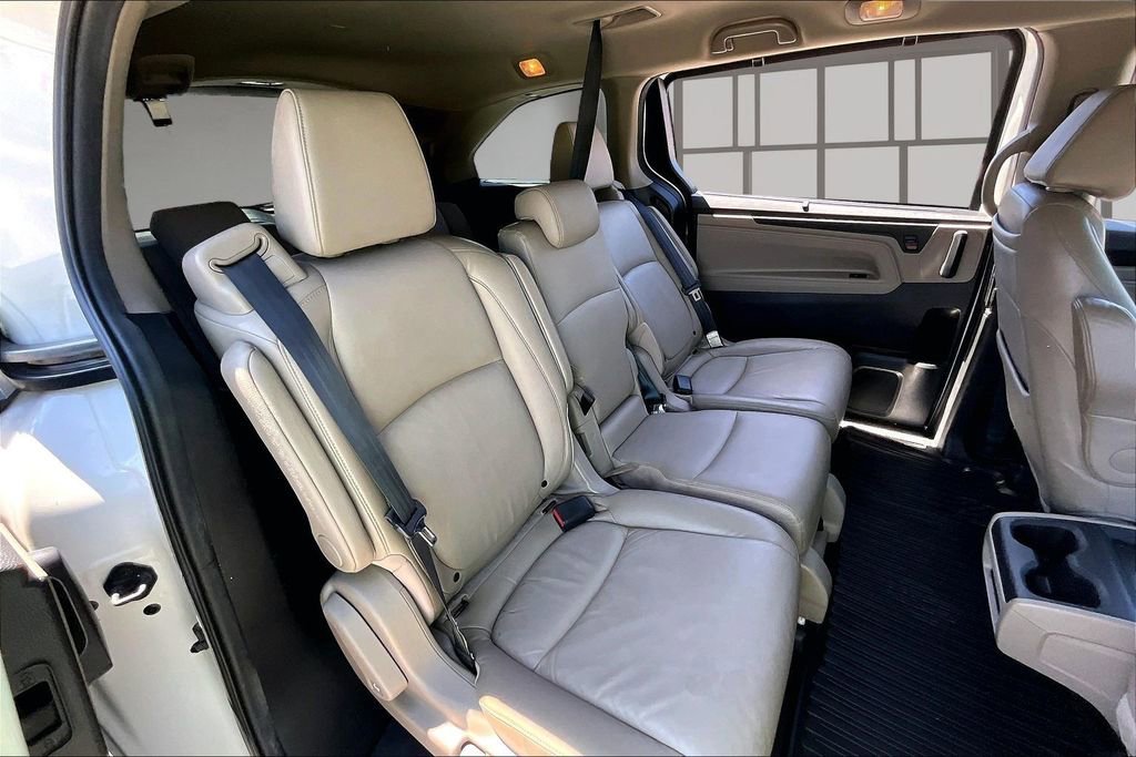 Used 2018 Honda Odyssey Touring image 25