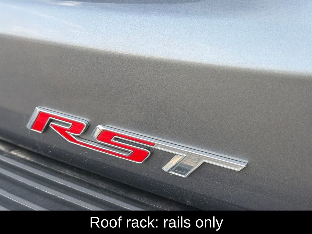 Used 2022 Chevrolet Suburban RST w/ Luxury Package image 8