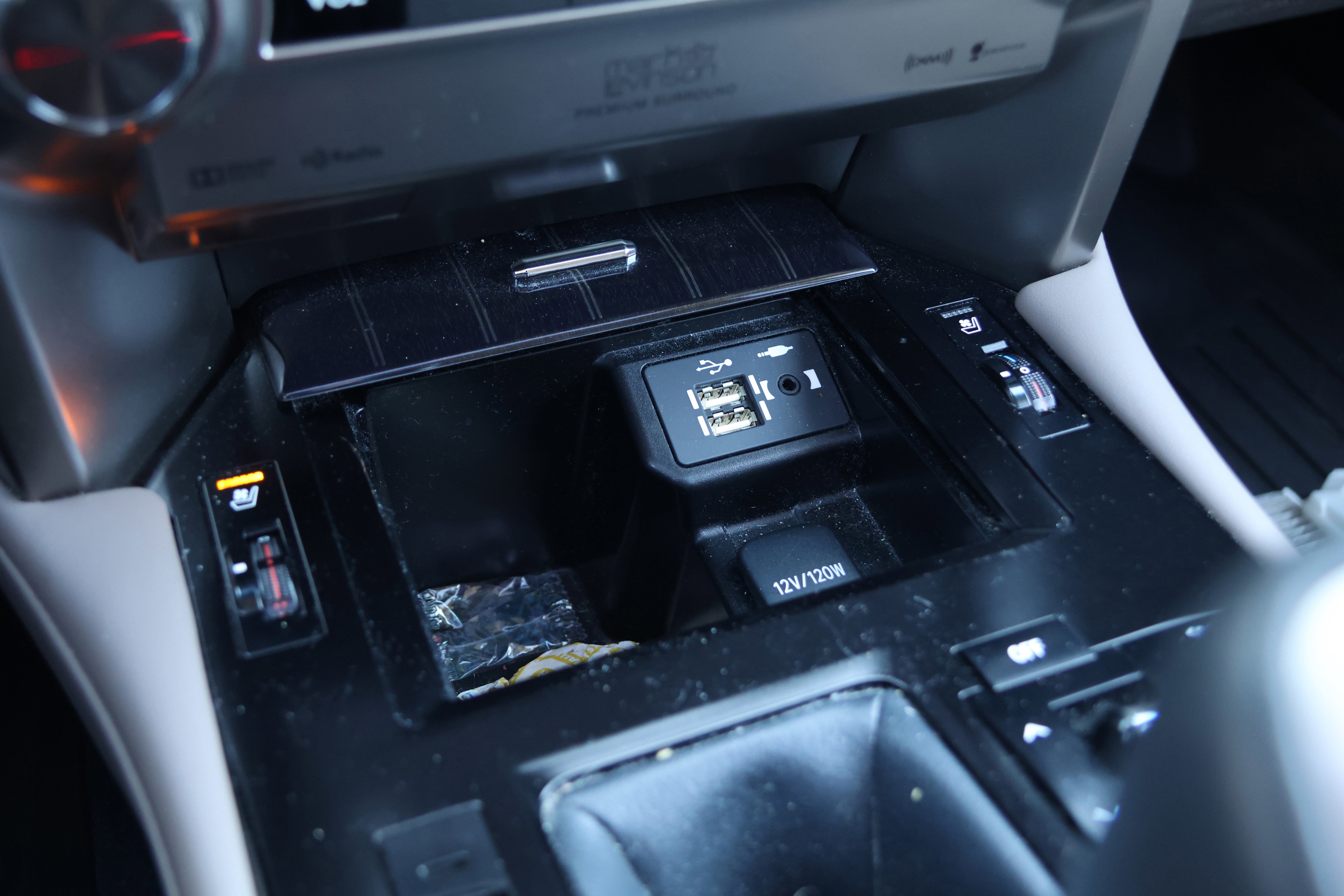 Used 2021 Lexus GX 460 Luxury w/ Accessory Package image 28