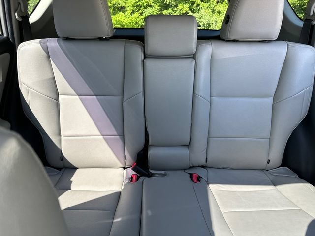 Used 2015 Toyota RAV4 XLE AWD/4WD image 36