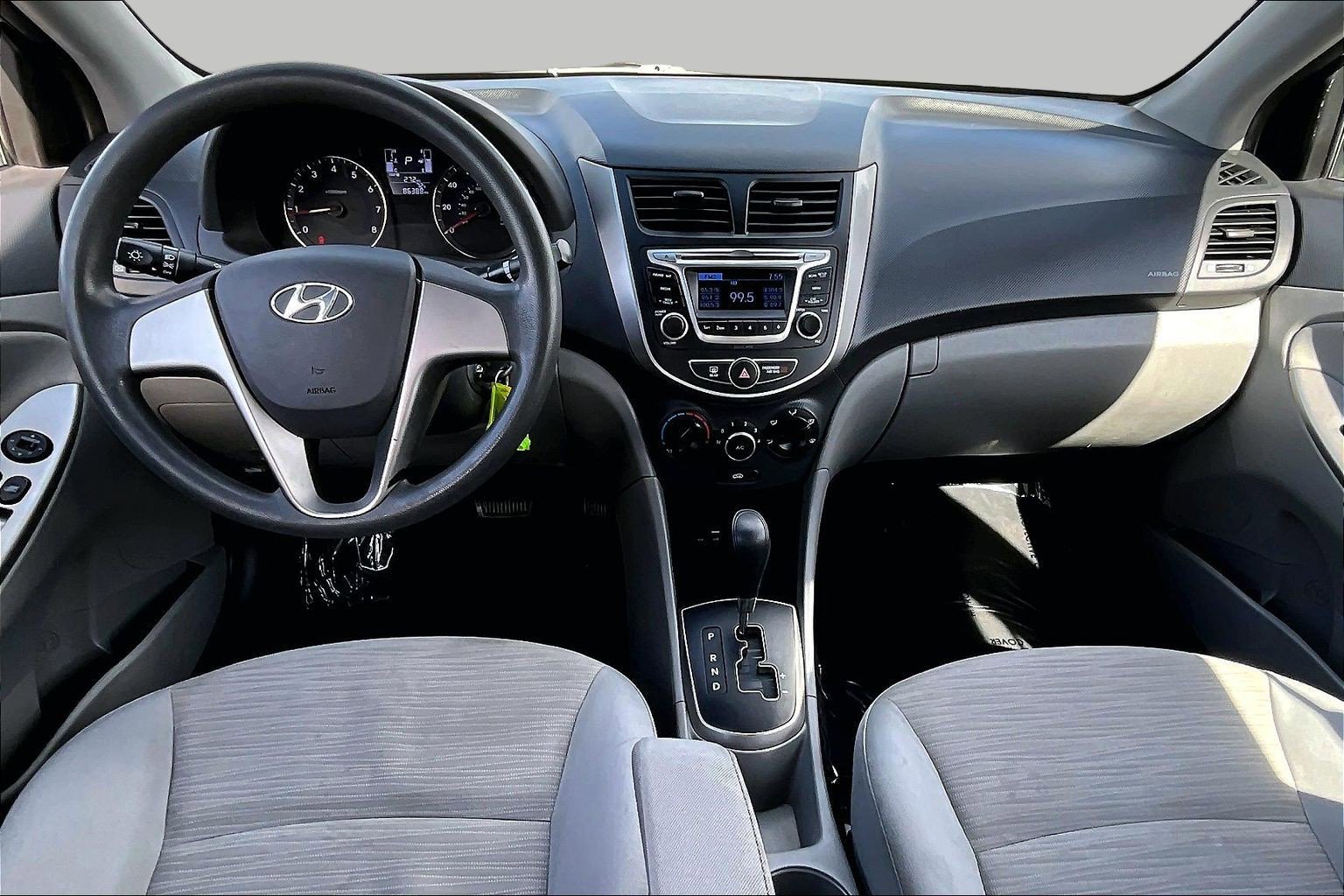 Used 2016 Hyundai Accent SE FWD image 13