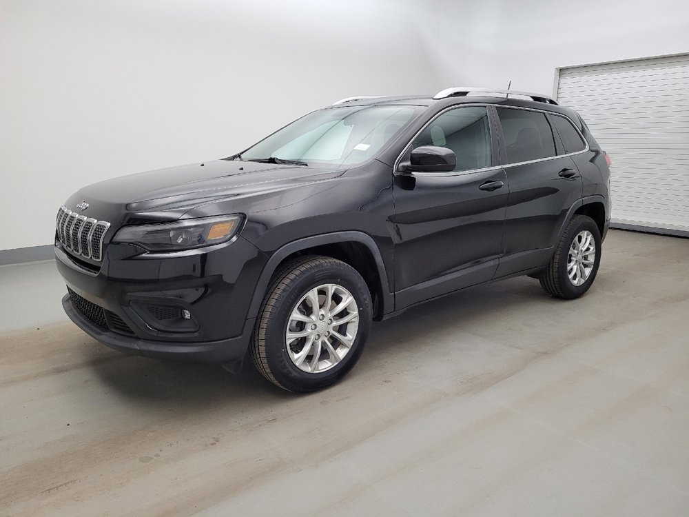 Used 2019 Jeep Cherokee Latitude w/ Cold Weather Group image 2