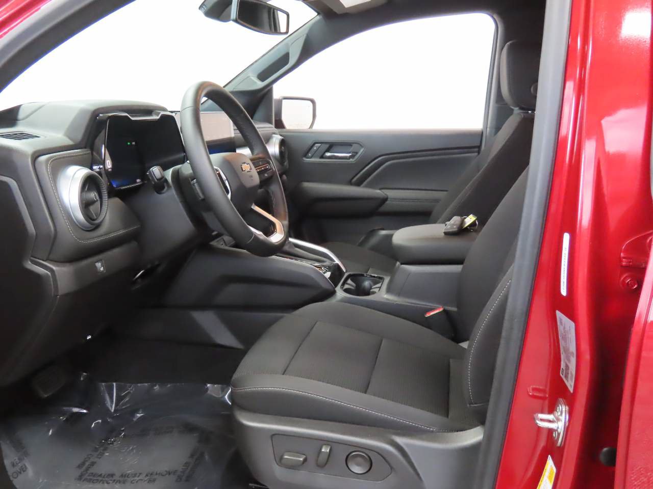 Used 2026 Chevrolet Colorado LT AWD/4WD image 15