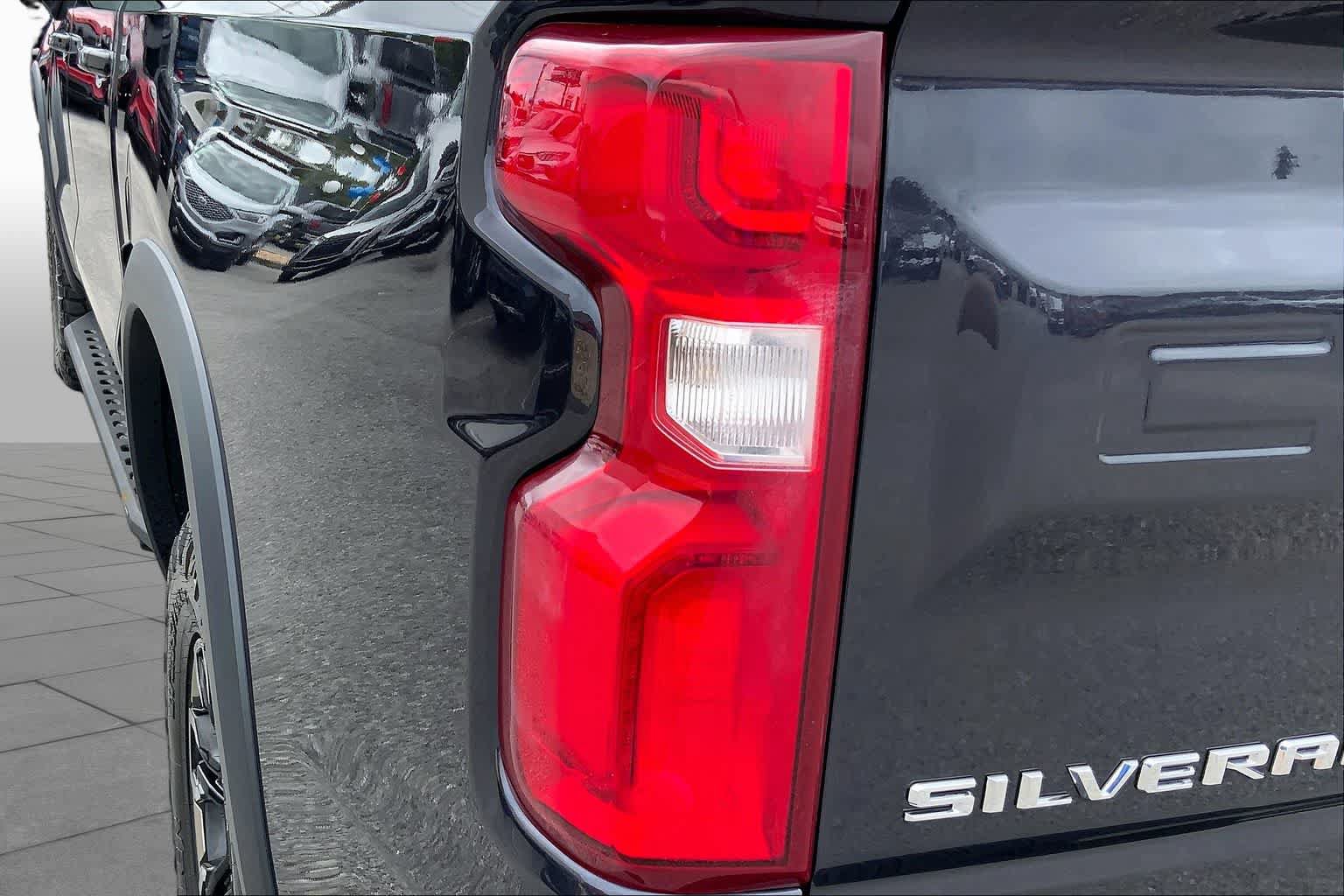 Used 2022 Chevrolet Silverado 1500 ZR2 AWD/4WD image 29