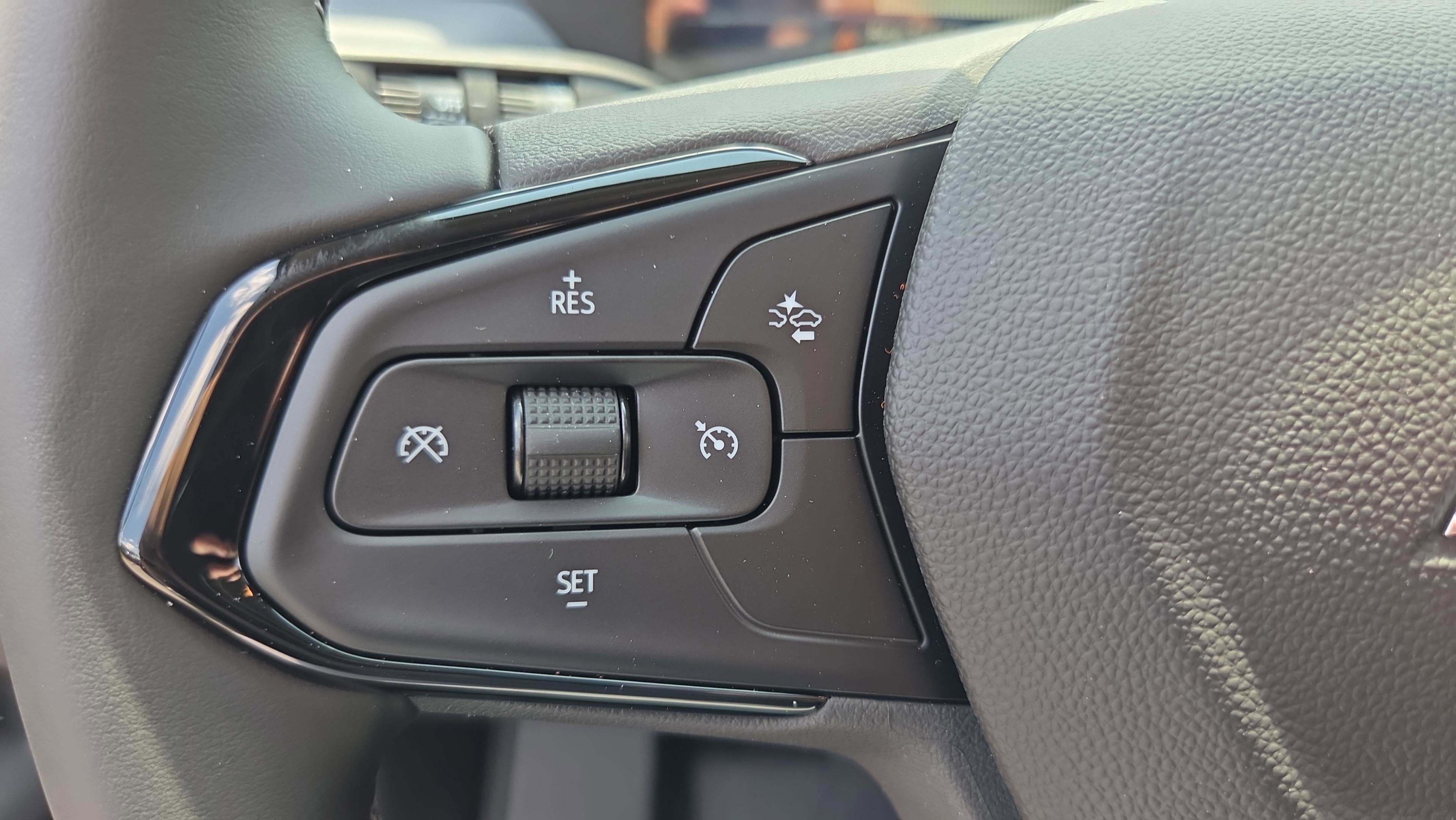 New 2027 Chevrolet Bolt RS w/ LPO, All-Weather Package FWD image 23