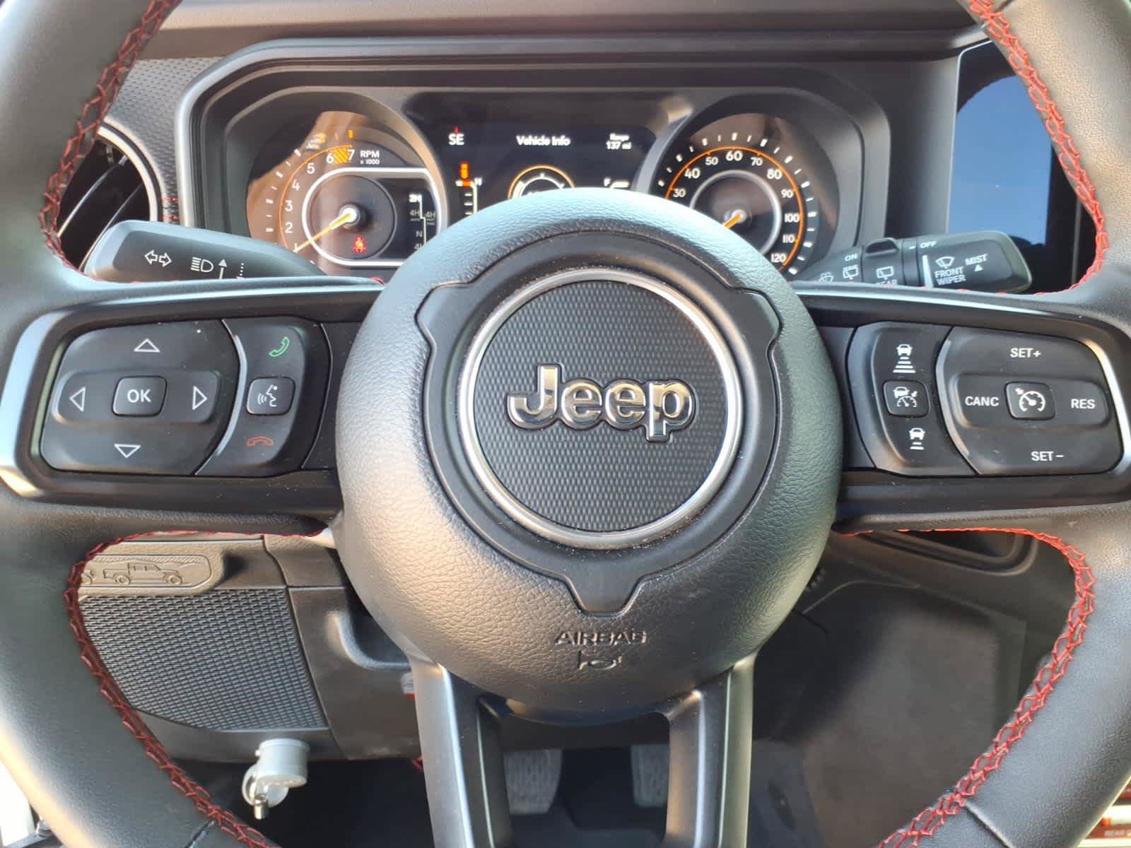 Used 2024 Jeep Wrangler Unlimited Rubicon AWD/4WD image 20