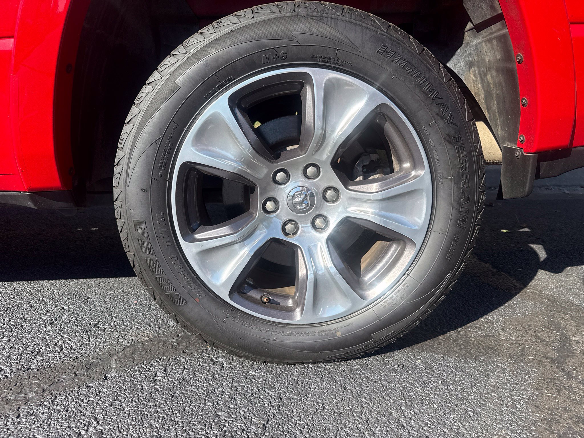 Used 2022 RAM 1500 Laramie AWD/4WD image 8