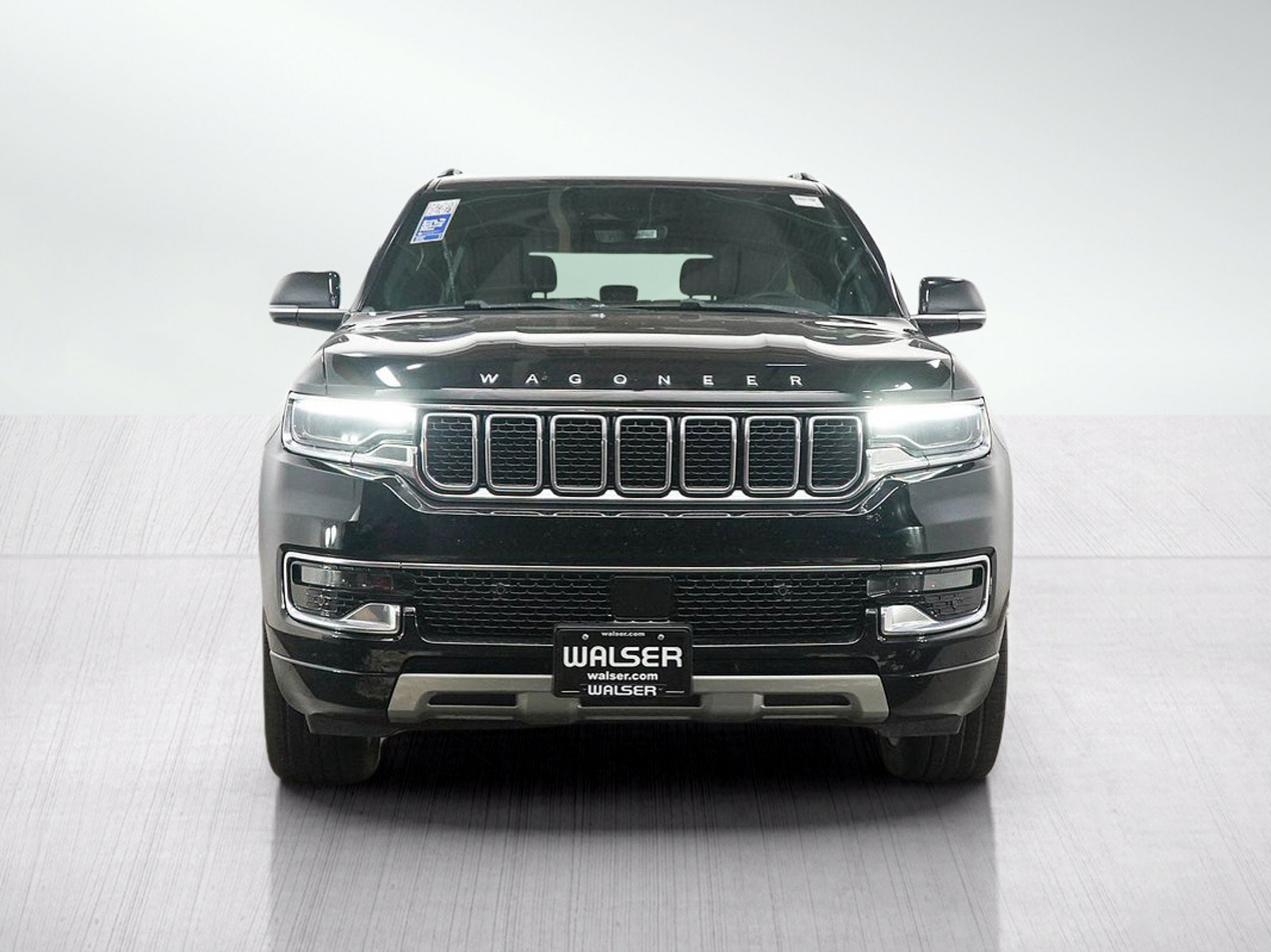 Used 2023 Jeep Wagoneer L Series II w/ Premium Group I AWD/4WD image 8
