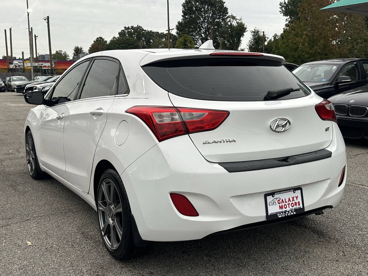 Used 2016 Hyundai Elantra GT w/ Option Group 02 FWD image 4