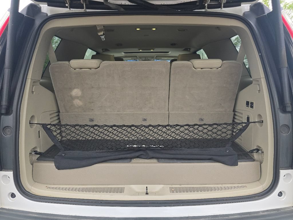 Used 2017 Cadillac Escalade Luxury AWD/4WD image 18