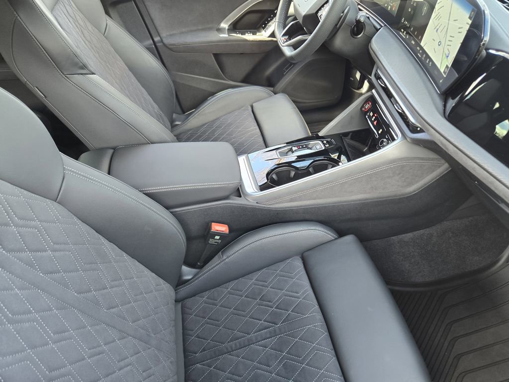 Certified 2025 Audi SQ5 Premium Plus image 17
