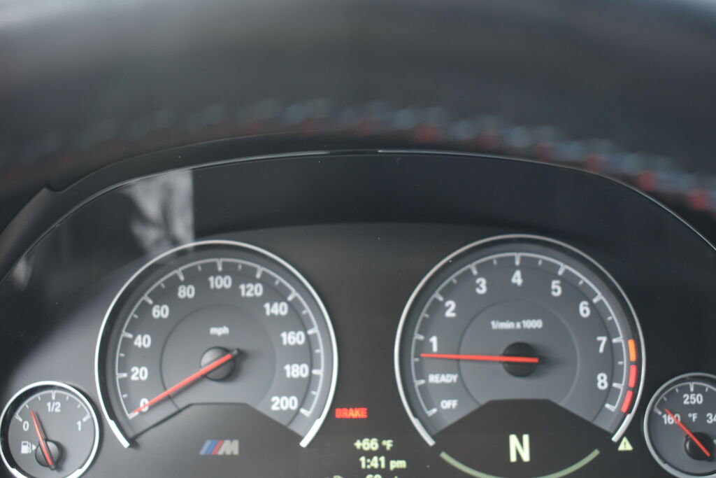 Used 2015 BMW M4 Convertible image 22