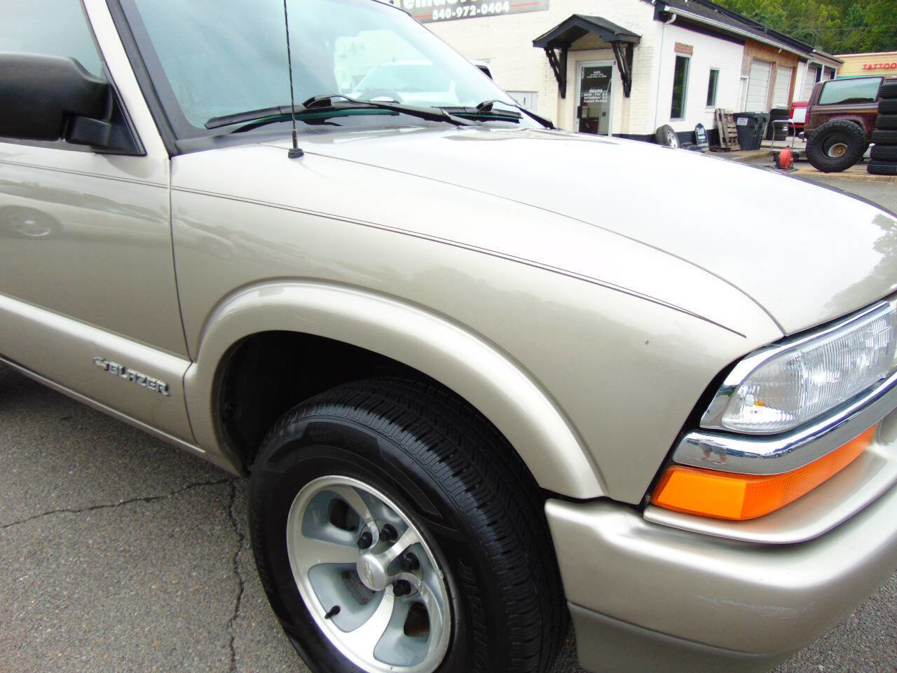 Used 2002 Chevrolet Blazer LS w/ Preferred Equipment Group image 37