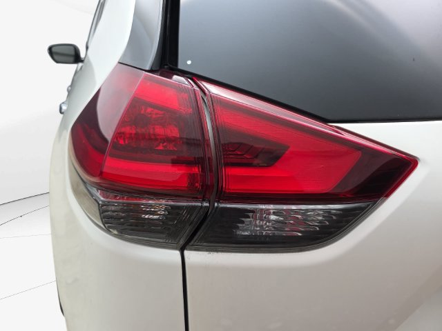 Used 2019 Nissan Rogue SV w/ Premium Package AWD/4WD image 35